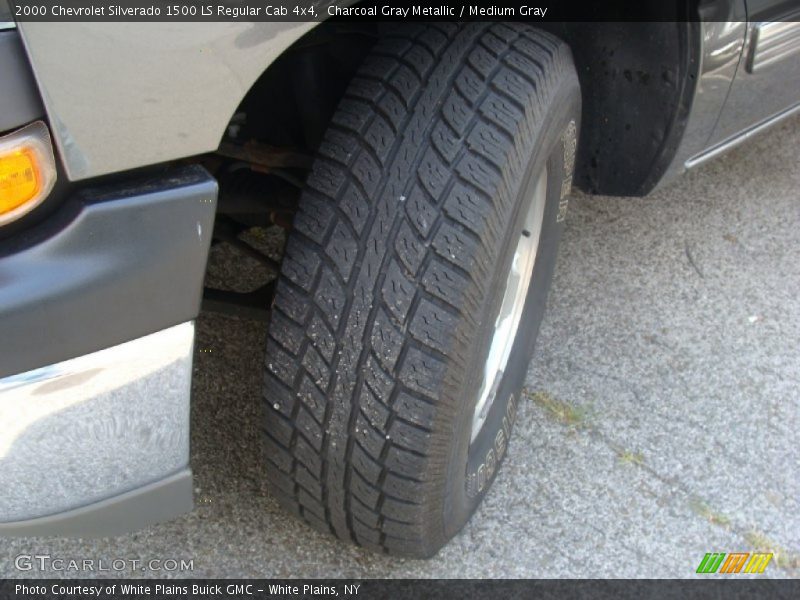 Charcoal Gray Metallic / Medium Gray 2000 Chevrolet Silverado 1500 LS Regular Cab 4x4