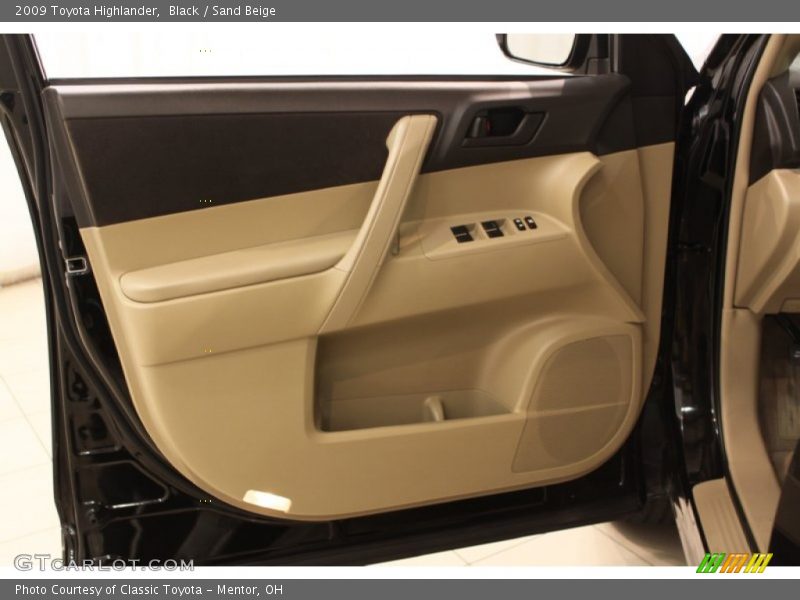 Black / Sand Beige 2009 Toyota Highlander
