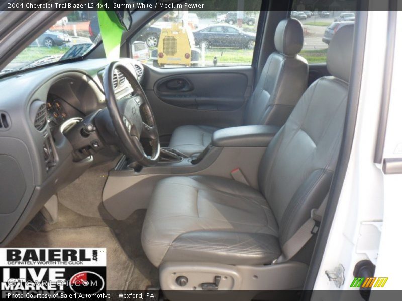 Summit White / Medium Pewter 2004 Chevrolet TrailBlazer LS 4x4