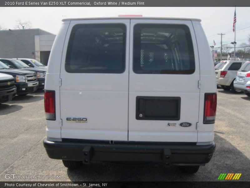 Oxford White / Medium Flint 2010 Ford E Series Van E250 XLT Commericial
