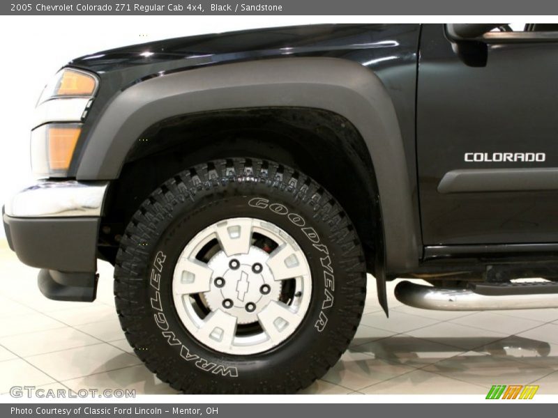 Black / Sandstone 2005 Chevrolet Colorado Z71 Regular Cab 4x4