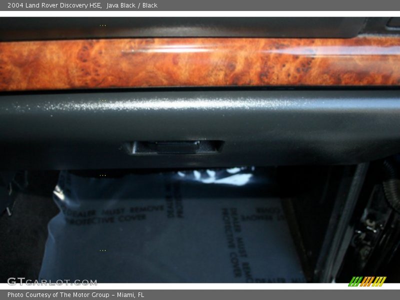 Java Black / Black 2004 Land Rover Discovery HSE