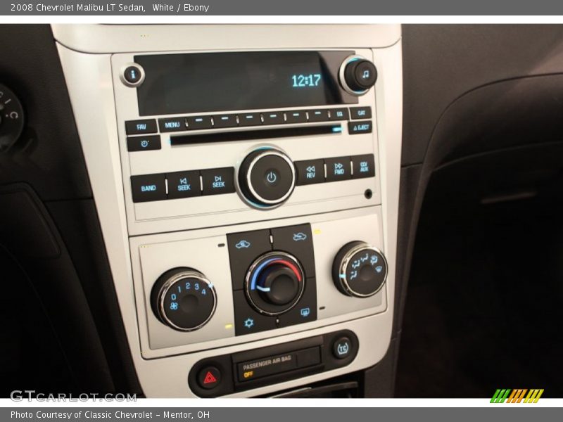 White / Ebony 2008 Chevrolet Malibu LT Sedan