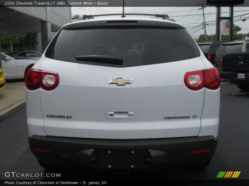 Summit White / Ebony 2009 Chevrolet Traverse LT AWD