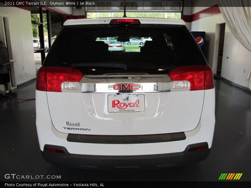 Olympic White / Jet Black 2011 GMC Terrain SLE