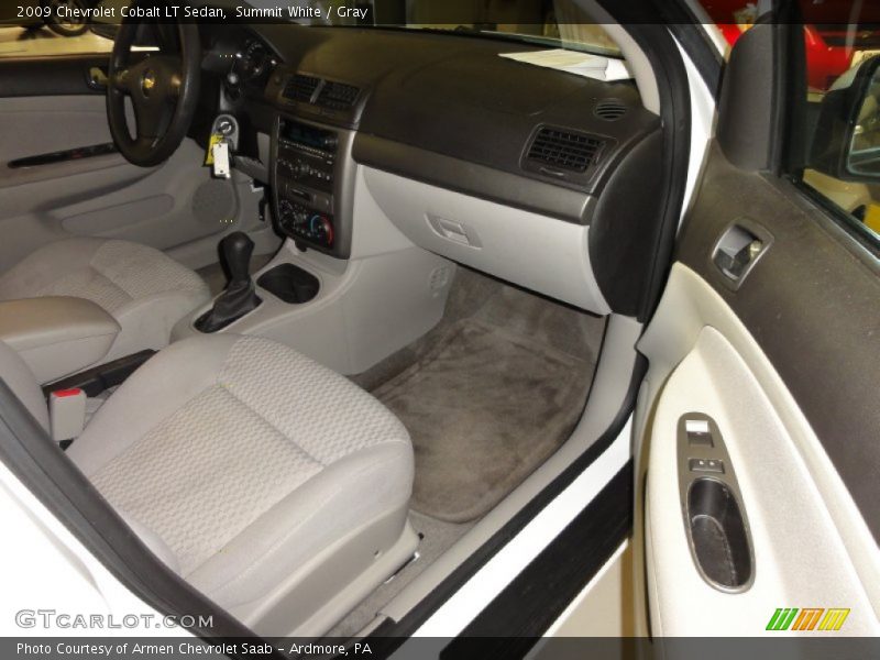 Summit White / Gray 2009 Chevrolet Cobalt LT Sedan
