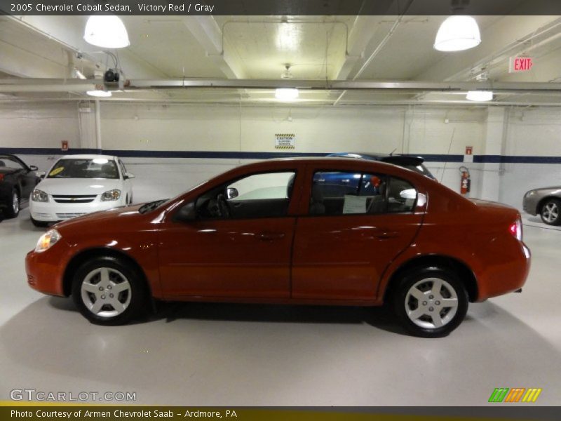 Victory Red / Gray 2005 Chevrolet Cobalt Sedan