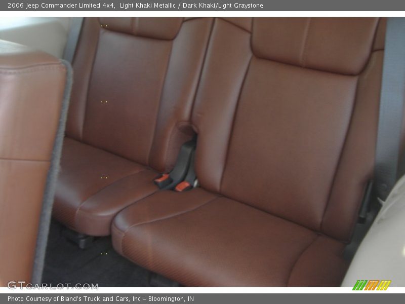 Light Khaki Metallic / Dark Khaki/Light Graystone 2006 Jeep Commander Limited 4x4