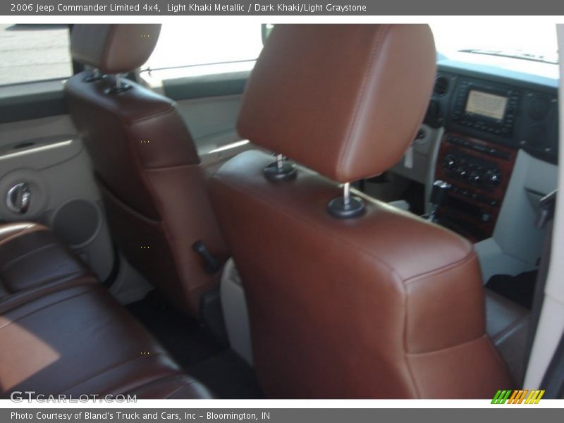 Light Khaki Metallic / Dark Khaki/Light Graystone 2006 Jeep Commander Limited 4x4