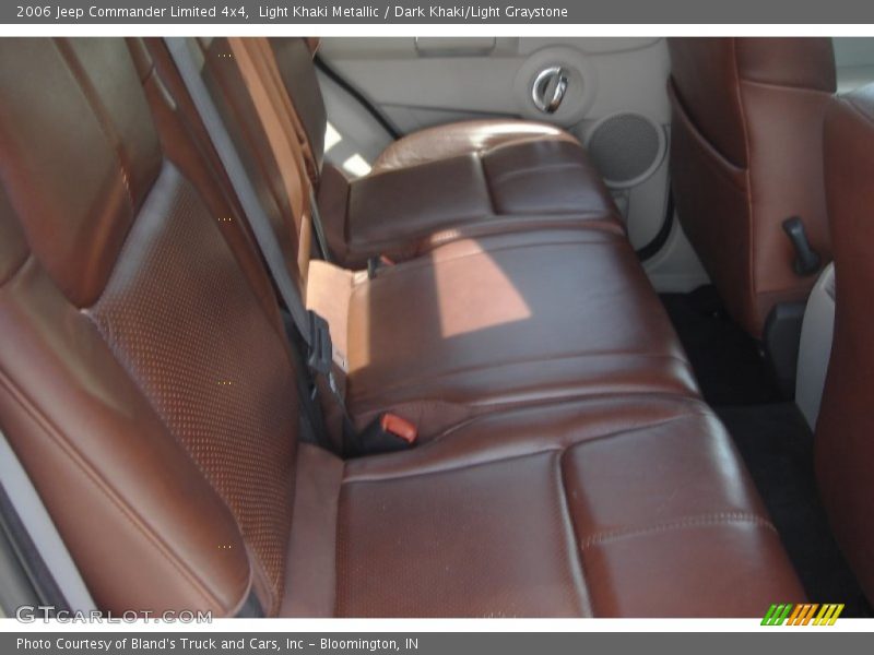 Light Khaki Metallic / Dark Khaki/Light Graystone 2006 Jeep Commander Limited 4x4