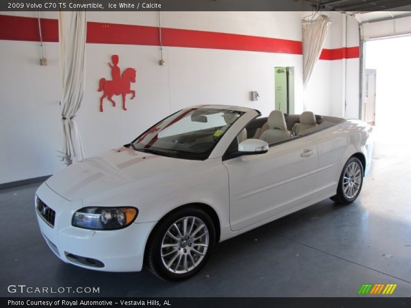 Ice White / Calcite 2009 Volvo C70 T5 Convertible