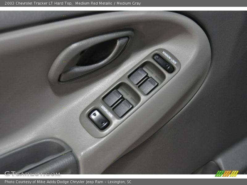 Medium Red Metallic / Medium Gray 2003 Chevrolet Tracker LT Hard Top