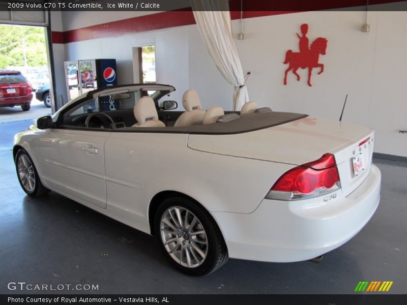 Ice White / Calcite 2009 Volvo C70 T5 Convertible