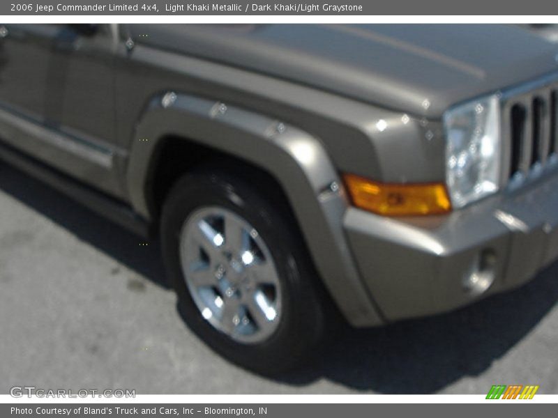 Light Khaki Metallic / Dark Khaki/Light Graystone 2006 Jeep Commander Limited 4x4