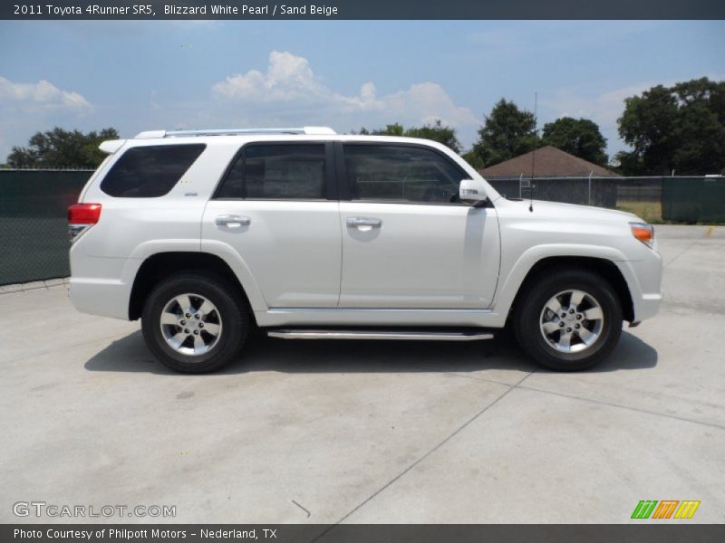 Blizzard White Pearl / Sand Beige 2011 Toyota 4Runner SR5