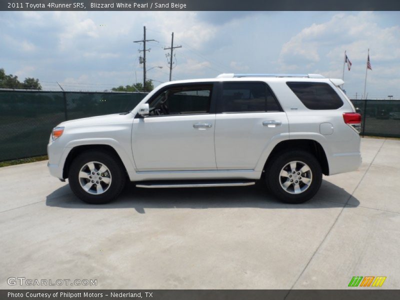 Blizzard White Pearl / Sand Beige 2011 Toyota 4Runner SR5