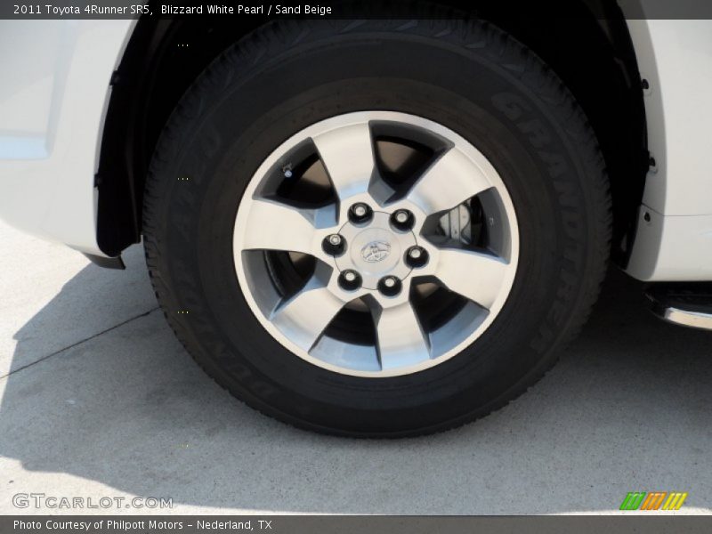 Blizzard White Pearl / Sand Beige 2011 Toyota 4Runner SR5