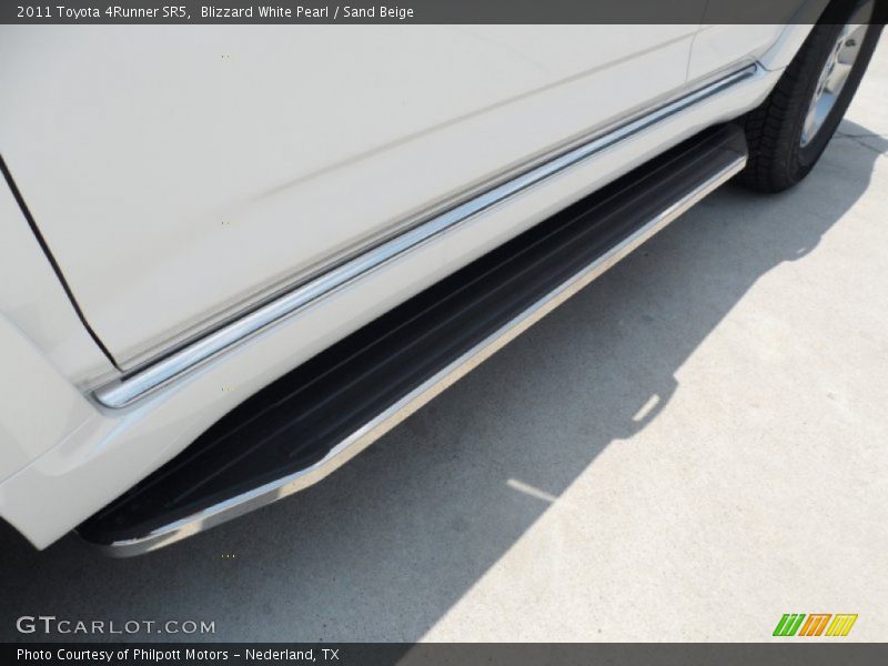 Blizzard White Pearl / Sand Beige 2011 Toyota 4Runner SR5