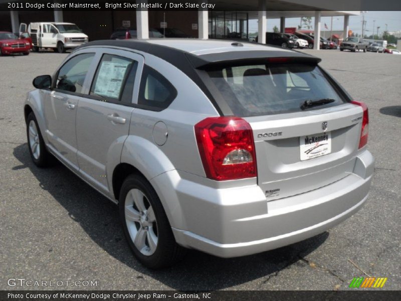 Bright Silver Metallic / Dark Slate Gray 2011 Dodge Caliber Mainstreet