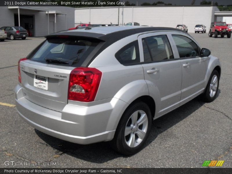 Bright Silver Metallic / Dark Slate Gray 2011 Dodge Caliber Mainstreet