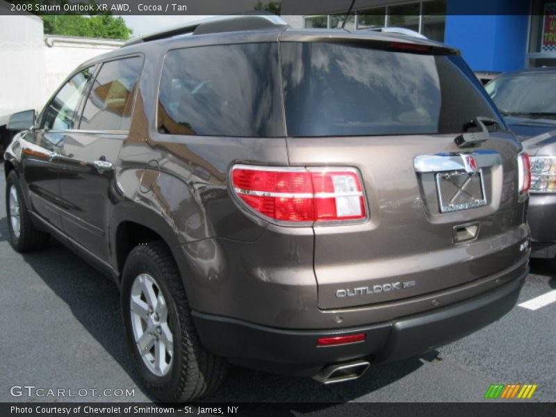 Cocoa / Tan 2008 Saturn Outlook XR AWD