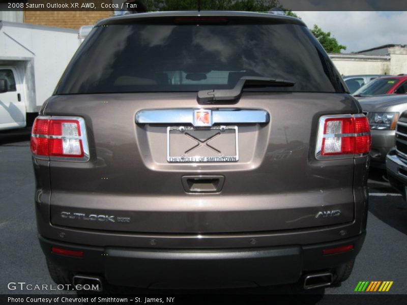 Cocoa / Tan 2008 Saturn Outlook XR AWD