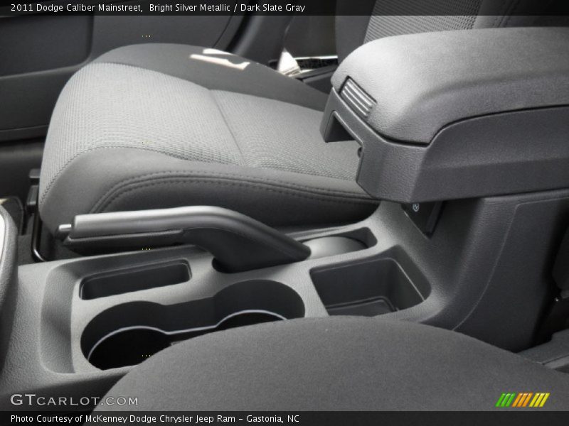 Bright Silver Metallic / Dark Slate Gray 2011 Dodge Caliber Mainstreet