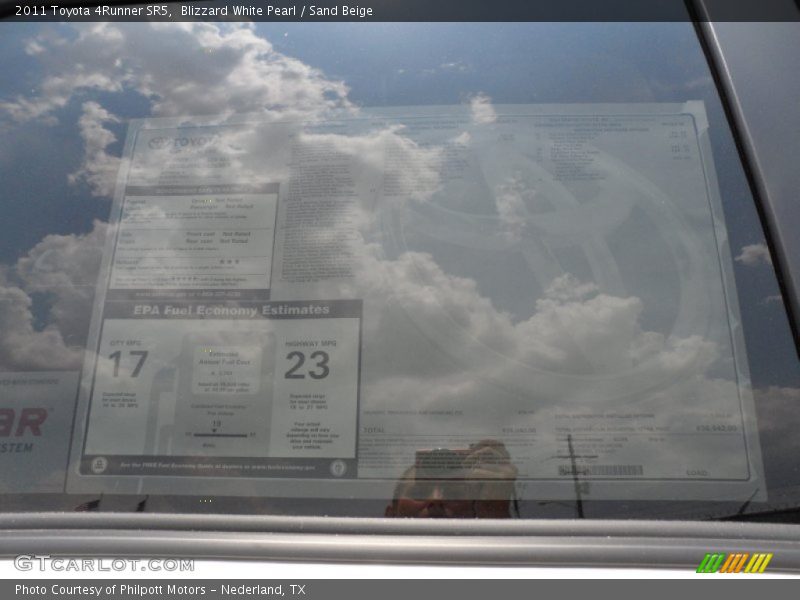 Blizzard White Pearl / Sand Beige 2011 Toyota 4Runner SR5