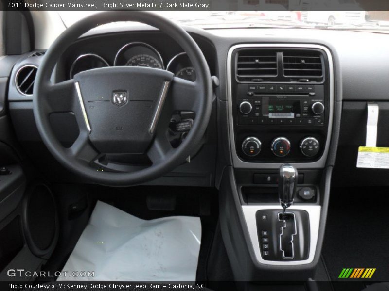 Bright Silver Metallic / Dark Slate Gray 2011 Dodge Caliber Mainstreet