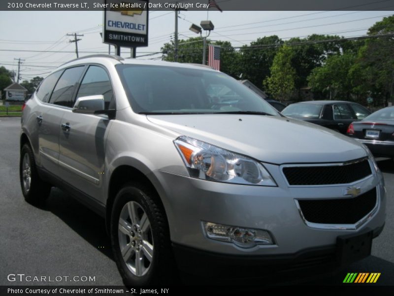 Silver Ice Metallic / Dark Gray/Light Gray 2010 Chevrolet Traverse LT