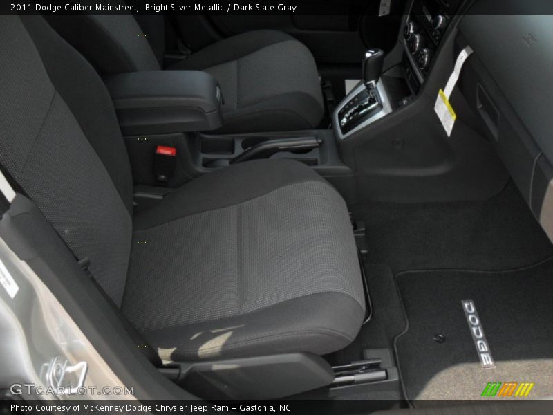 Bright Silver Metallic / Dark Slate Gray 2011 Dodge Caliber Mainstreet