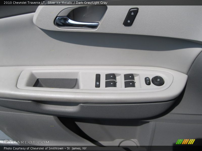 Silver Ice Metallic / Dark Gray/Light Gray 2010 Chevrolet Traverse LT