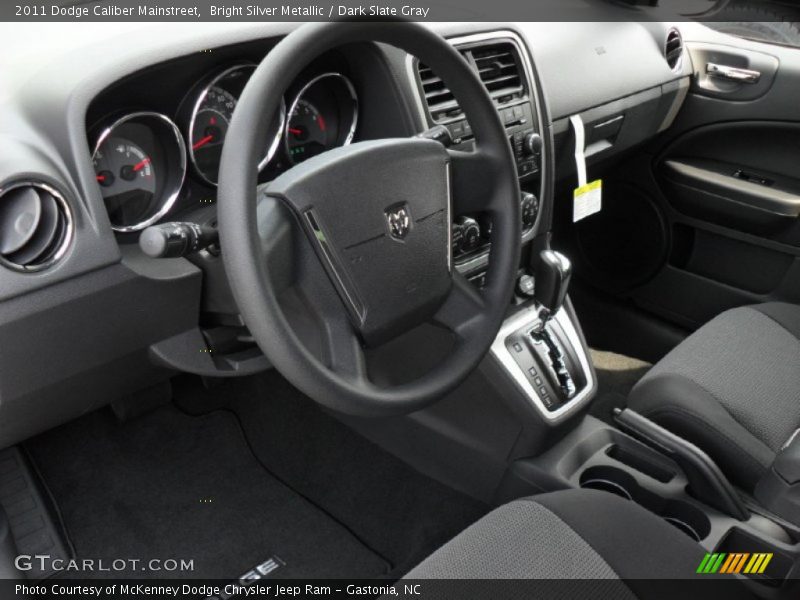 Bright Silver Metallic / Dark Slate Gray 2011 Dodge Caliber Mainstreet