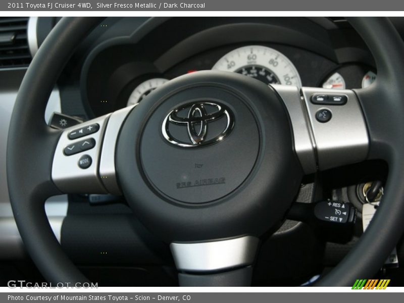 Silver Fresco Metallic / Dark Charcoal 2011 Toyota FJ Cruiser 4WD