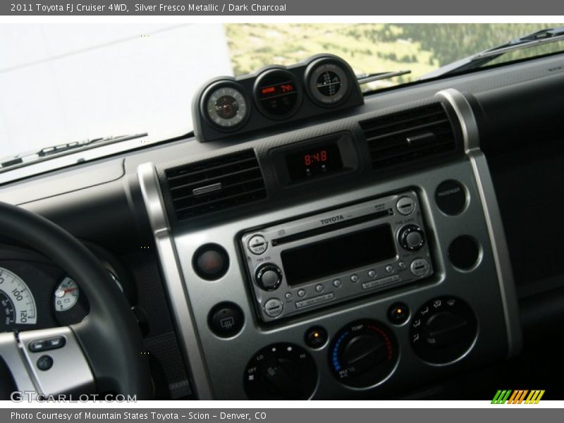 Silver Fresco Metallic / Dark Charcoal 2011 Toyota FJ Cruiser 4WD