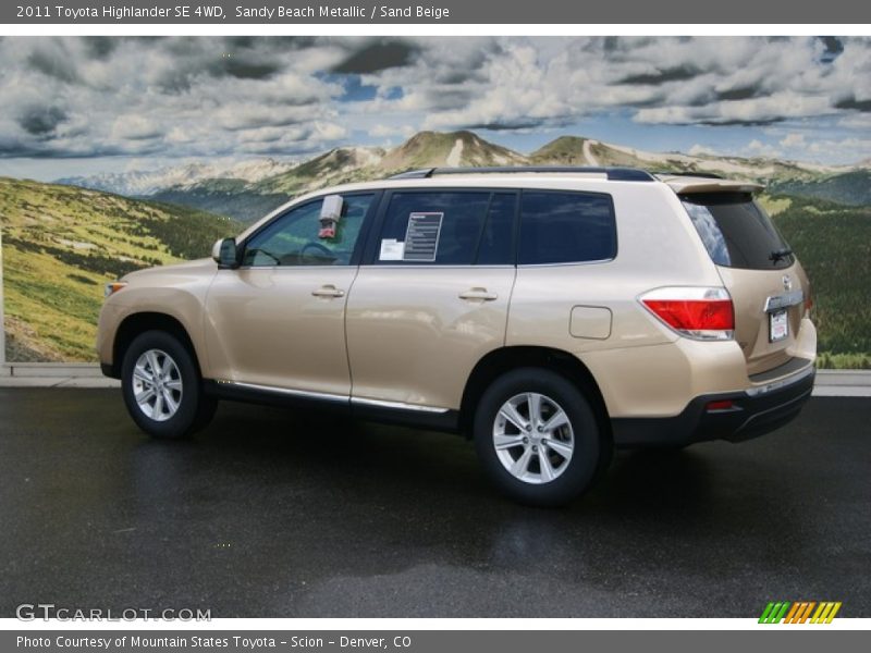 Sandy Beach Metallic / Sand Beige 2011 Toyota Highlander SE 4WD