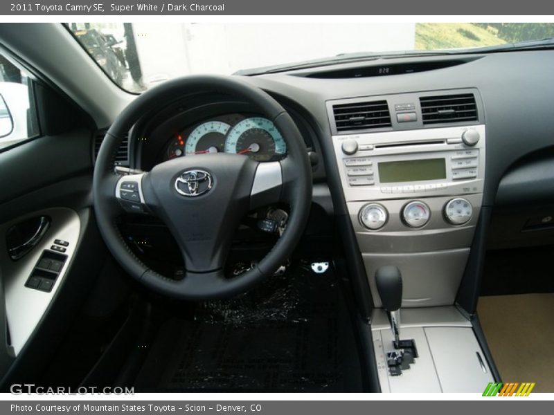 Super White / Dark Charcoal 2011 Toyota Camry SE