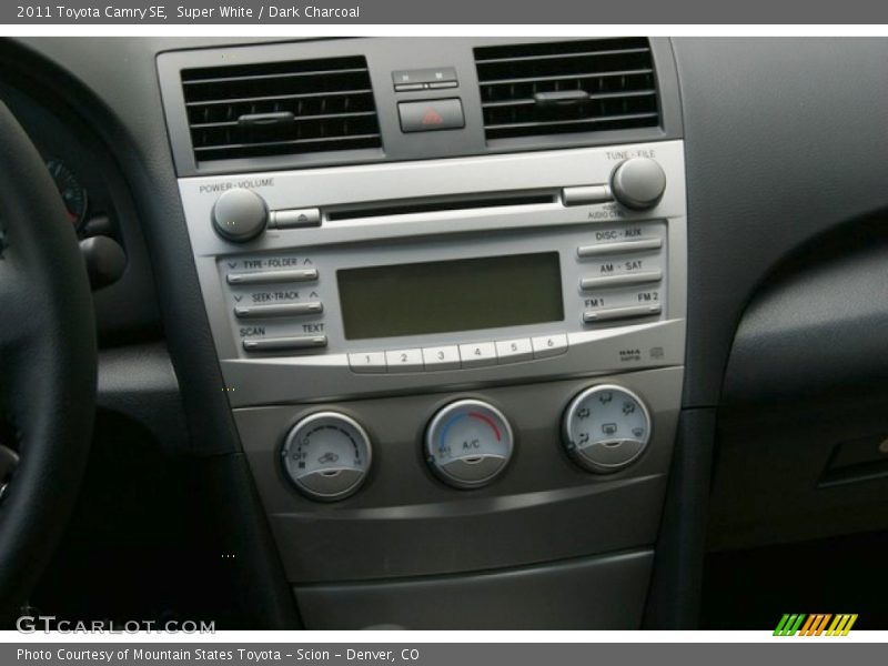 Super White / Dark Charcoal 2011 Toyota Camry SE