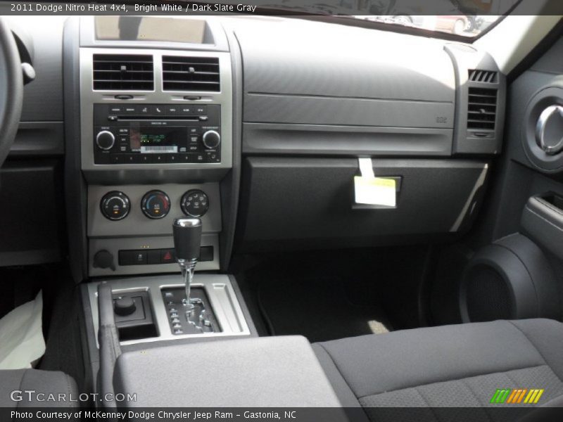Bright White / Dark Slate Gray 2011 Dodge Nitro Heat 4x4