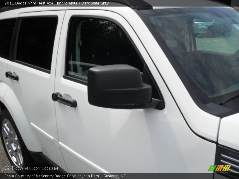 Bright White / Dark Slate Gray 2011 Dodge Nitro Heat 4x4