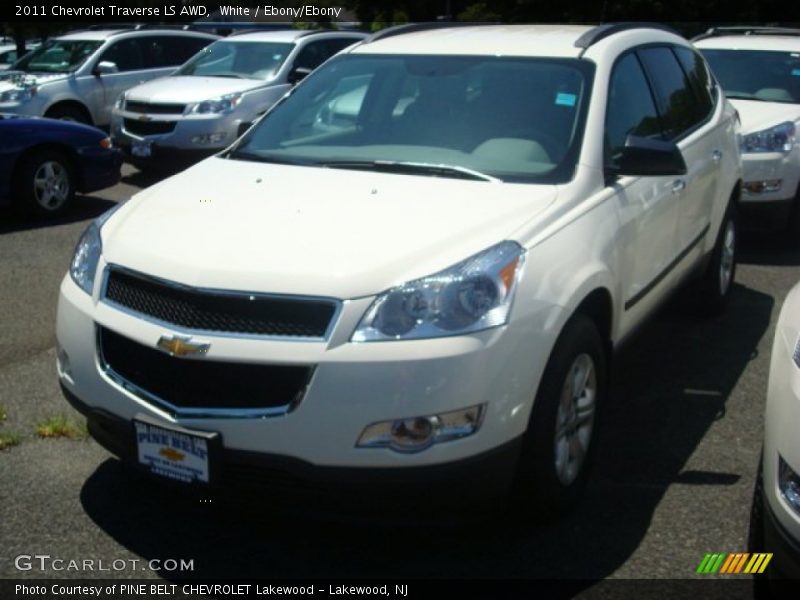 White / Ebony/Ebony 2011 Chevrolet Traverse LS AWD