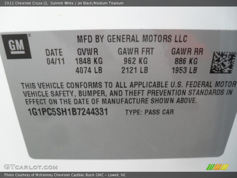 Summit White / Jet Black/Medium Titanium 2011 Chevrolet Cruze LS
