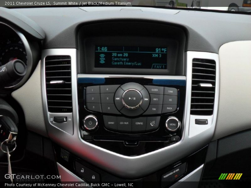 Summit White / Jet Black/Medium Titanium 2011 Chevrolet Cruze LS