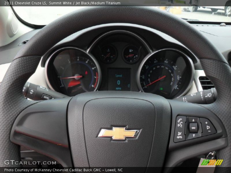 Summit White / Jet Black/Medium Titanium 2011 Chevrolet Cruze LS