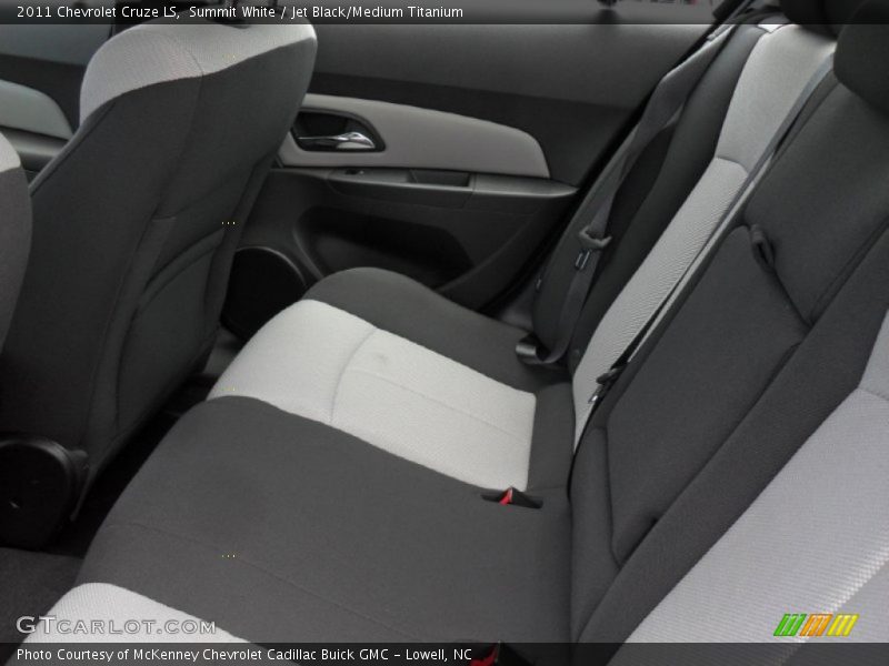 Summit White / Jet Black/Medium Titanium 2011 Chevrolet Cruze LS