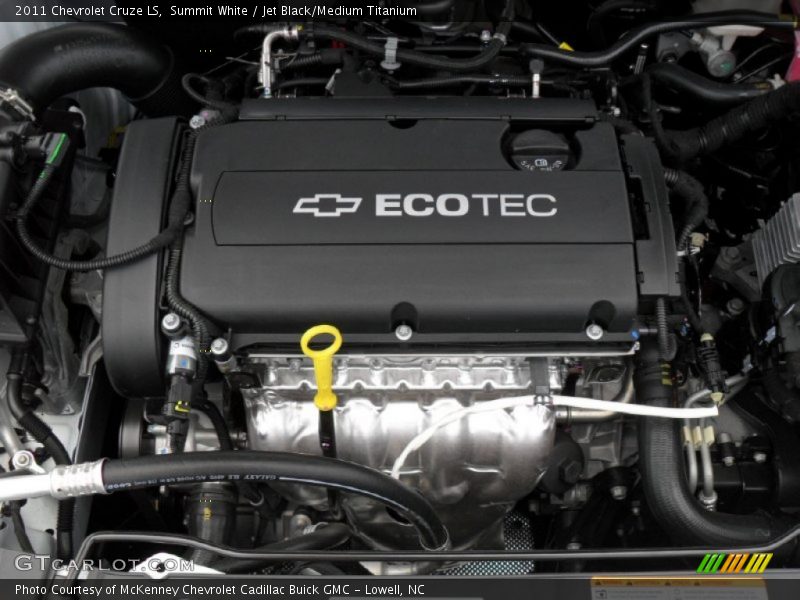 Summit White / Jet Black/Medium Titanium 2011 Chevrolet Cruze LS