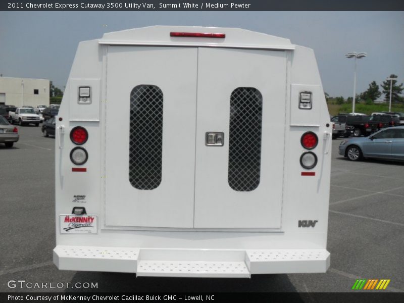 Summit White / Medium Pewter 2011 Chevrolet Express Cutaway 3500 Utility Van