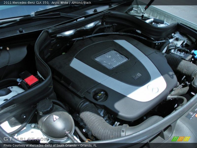 Arctic White / Almond/Black 2011 Mercedes-Benz GLK 350