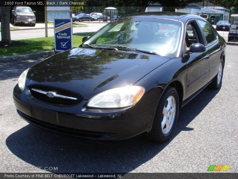 Black / Dark Charcoal 2003 Ford Taurus SES