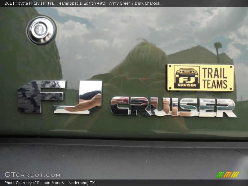 Army Green / Dark Charcoal 2011 Toyota FJ Cruiser Trail Teams Special Edition 4WD